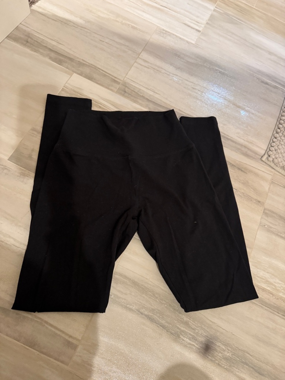 Woman’s Black Cotton Aerie Leggings